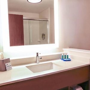 King Room Hearing Accessible